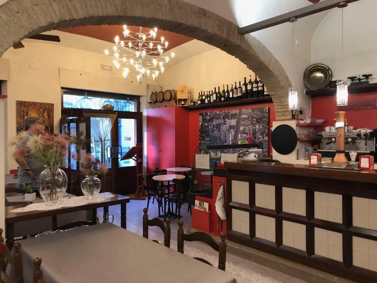 Can Jeroni Figueres  Apartment